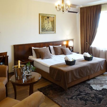 Henry Ford Mini Hotel Odessa Luaran gambar