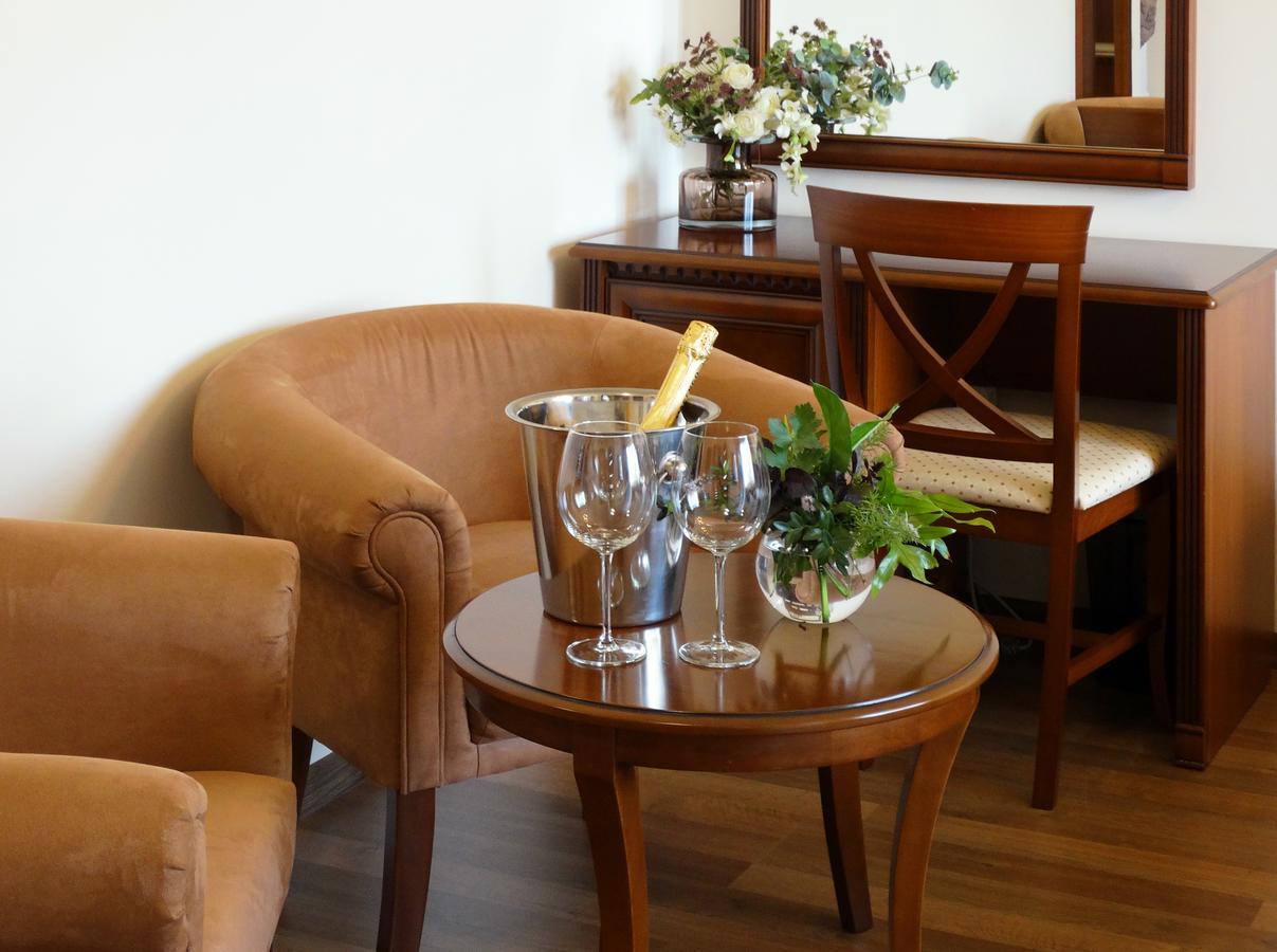 Henry Ford Mini Hotel Odessa Luaran gambar